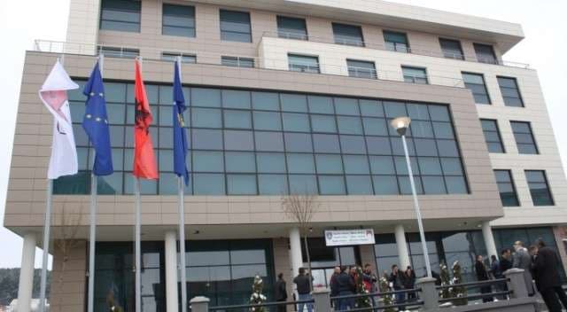 Lajm i mirë nga Skënderaj: Shërohen të gjithë pacientët që kishin koronavirusin