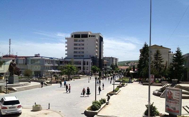 Skenderaj: 10 mostrat e marra nga familja e rastit të fundit me Covid-19 dalin negative