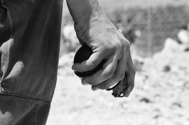 Arrestohet në Kosovë shtetasi i Shqipërisë, iu gjetën katër granata dore në veturë