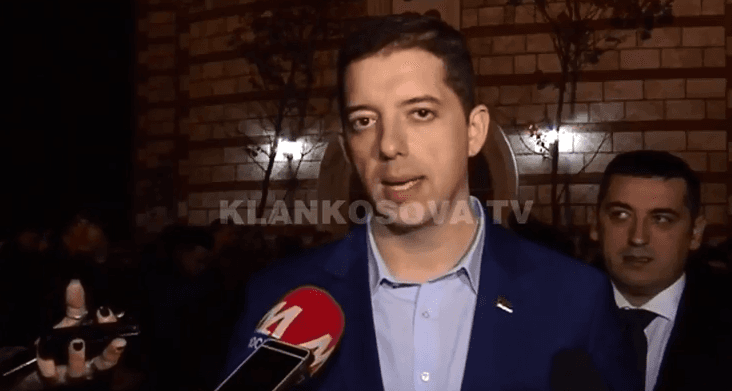 Gjuriq e quan "akt marrëzie" protestën në Gjakovë (VIDEO)
