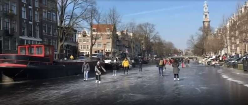Patinazh në vend të anijeve në Amsterdam (Video)