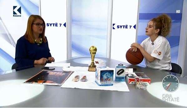 Sytë 7 : Mysafire: Mirlinda Spahija, sot ne parkun "Germia" fillon turniri "Love Plus Stretball"