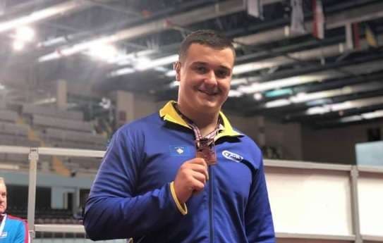 Muhamet Ramadani merr medaljen e bronztë në Kampionatin Ballkanik U-20
