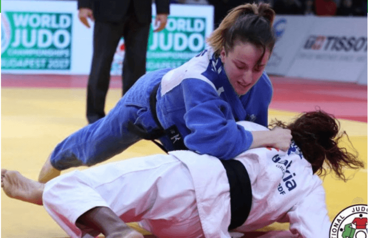 Distria drejtë finales