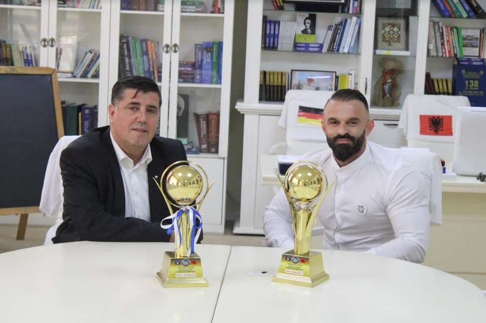 Haziri përgëzon kampionin e bodybuilding - Flamur Grabovcin