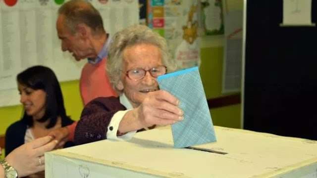 Gruaja 108 vjeçare voton për zgjedhjet europiane (FOTO)