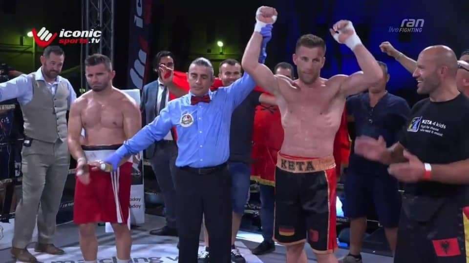 Ferit Keta nokauton kundërshtarin serb në raundin e tretë (FOTO)