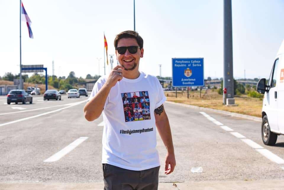 Me bluzë “Njerëz të ardhur nga mali” i del përpara Brnabiqit (FOTO)