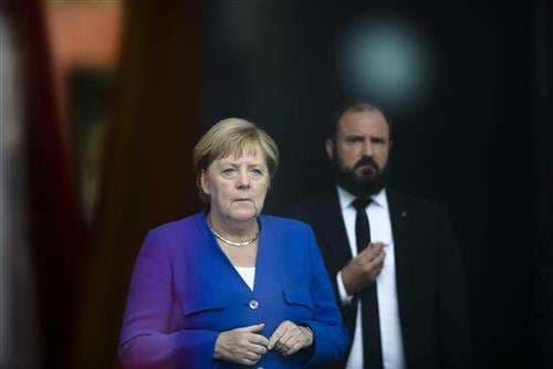 Merkel: S'ka asgjë për të dërguarin special, dialogu pas zgjedhjeve në Kosovë