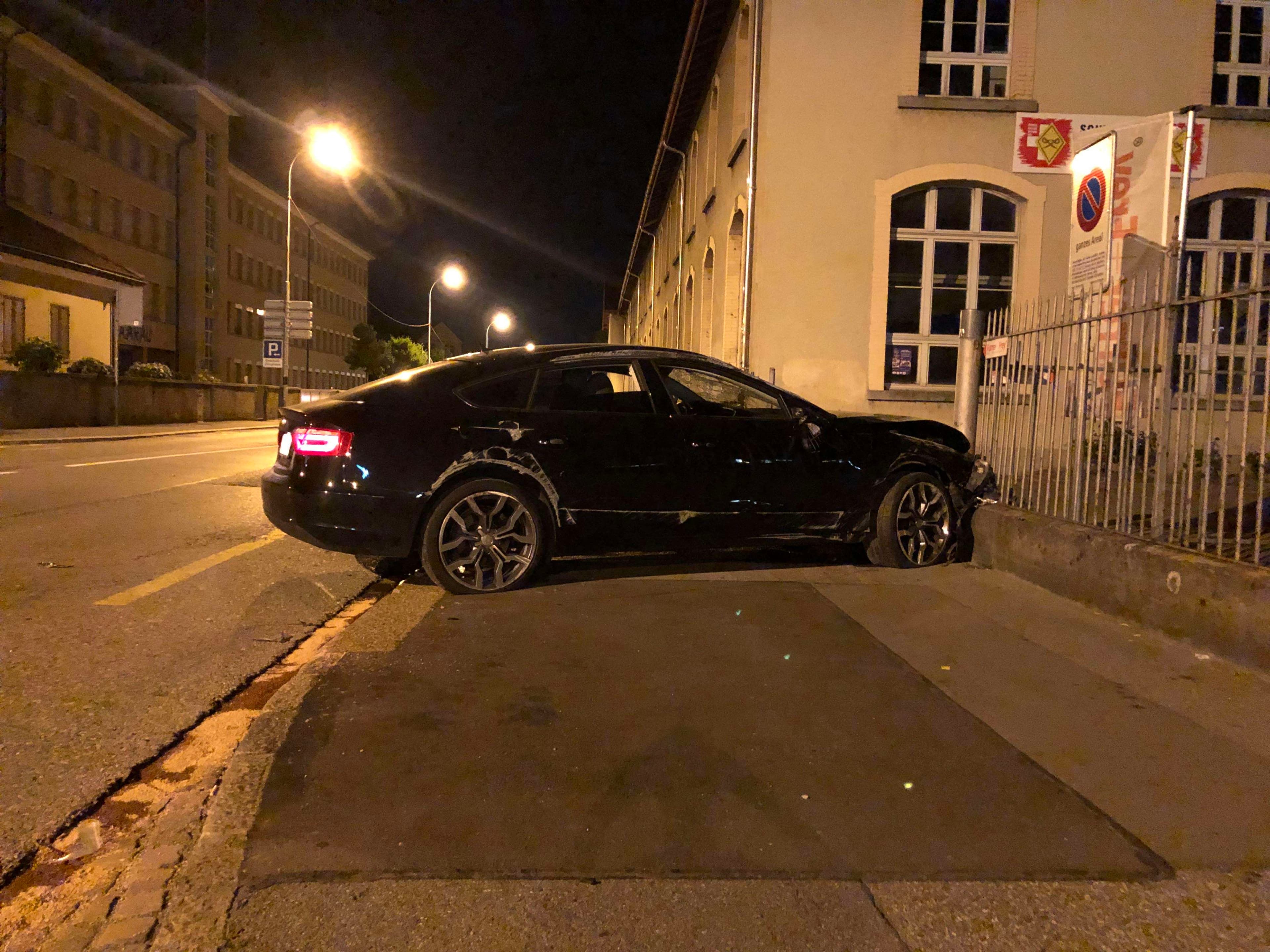 I dehur bëri gara me policinë, dëbohet nga Zvicra 30 vjeçari nga Kosova