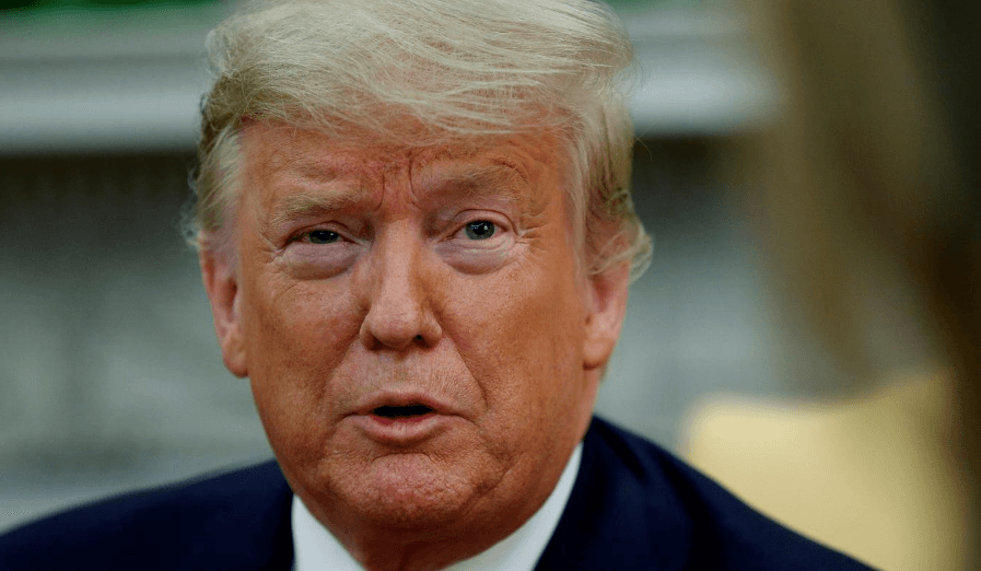 Trump hedh poshtë raportimet për tre mijë vdekje në ditë nga Covid-19