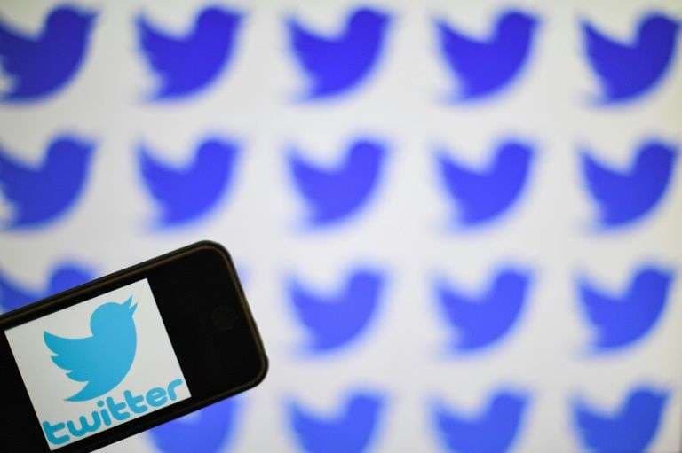 Koronavirusi: Twitter i thotë stafit që të punojnë nga shtëpia