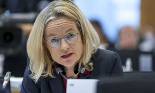 Von Cramon, Grenellit: Nuk pati nevojë të rrëzohet Qeveria në mes të pandemisë
