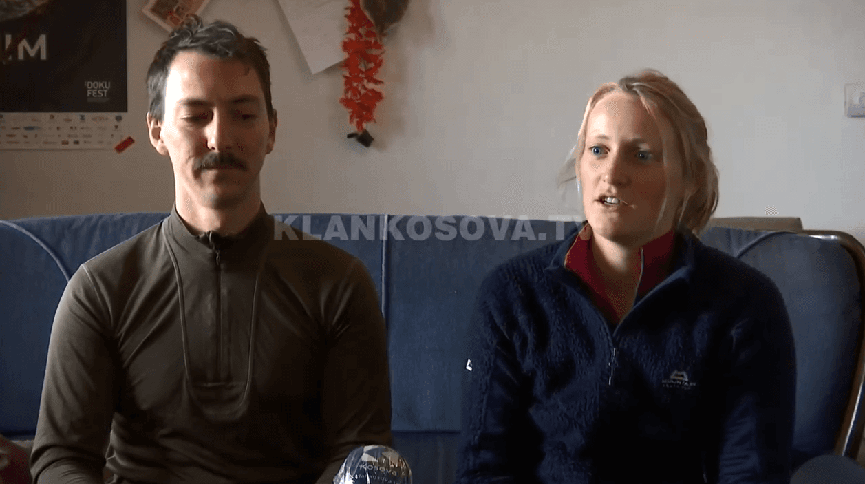 Koronavirusi bllokon në Prizren një çift britanik (VIDEO)