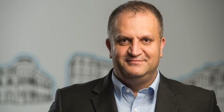 Shpend Ahmeti: Prishtina hiqet sonte nga karantina