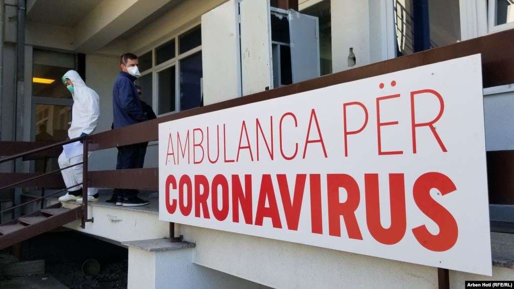 MSh: Nuk ka asnjë vendim për të ndalur testimet e rasteve të kontakteve për Covid-19