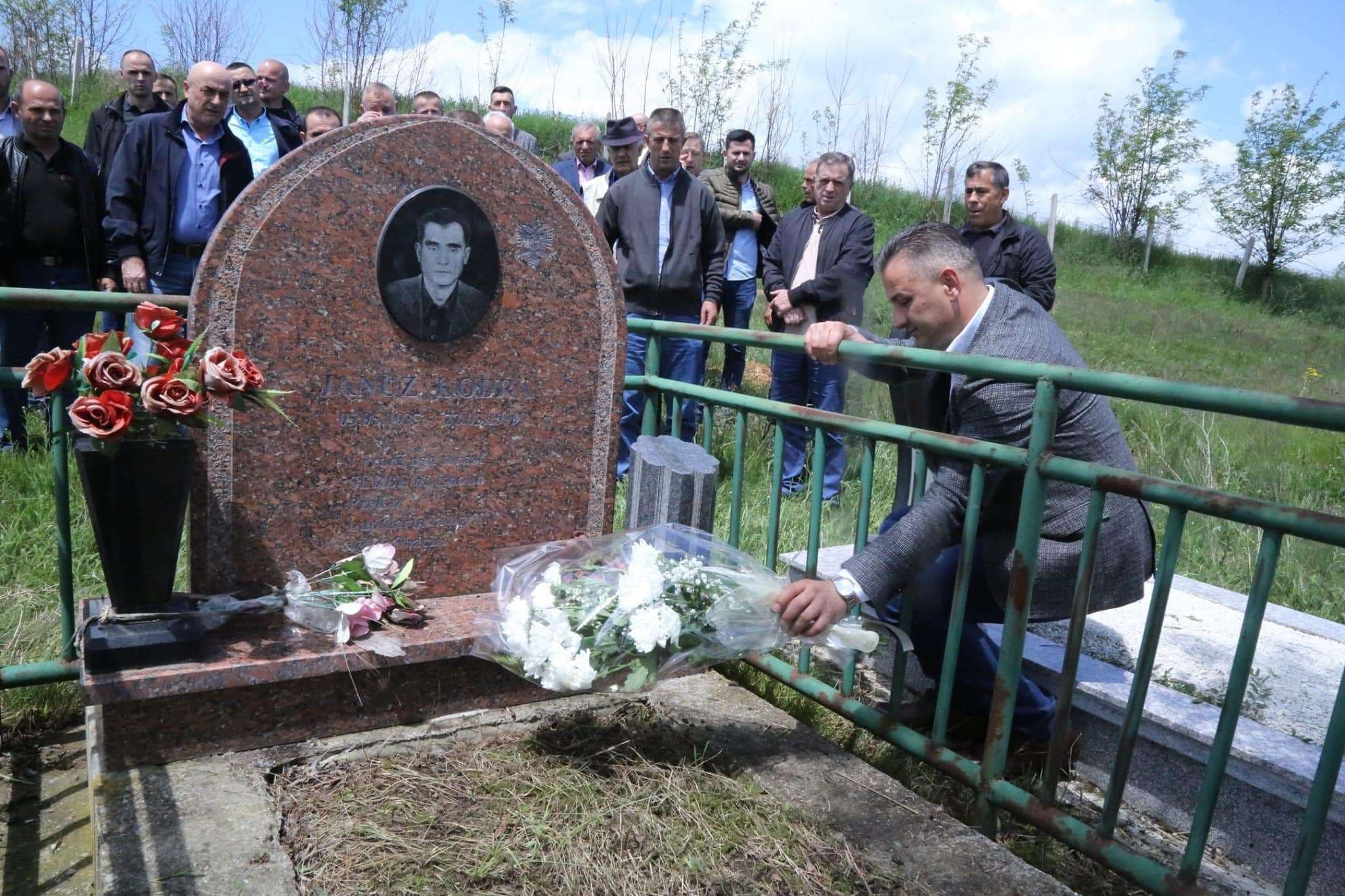 Kryetari i Skenderajt përkujton dëshmorin, Januz Kodra