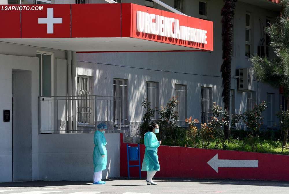 Katër viktima dhe 167 raste të reja me COVID-19 në Shqipëri