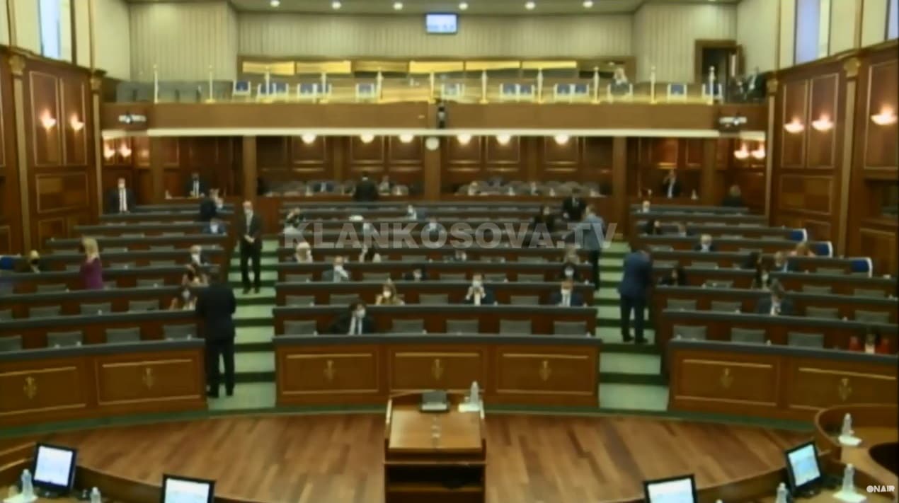 Votohet në shqyrtim të parë projektligji kundër pandemisë (VIDEO)