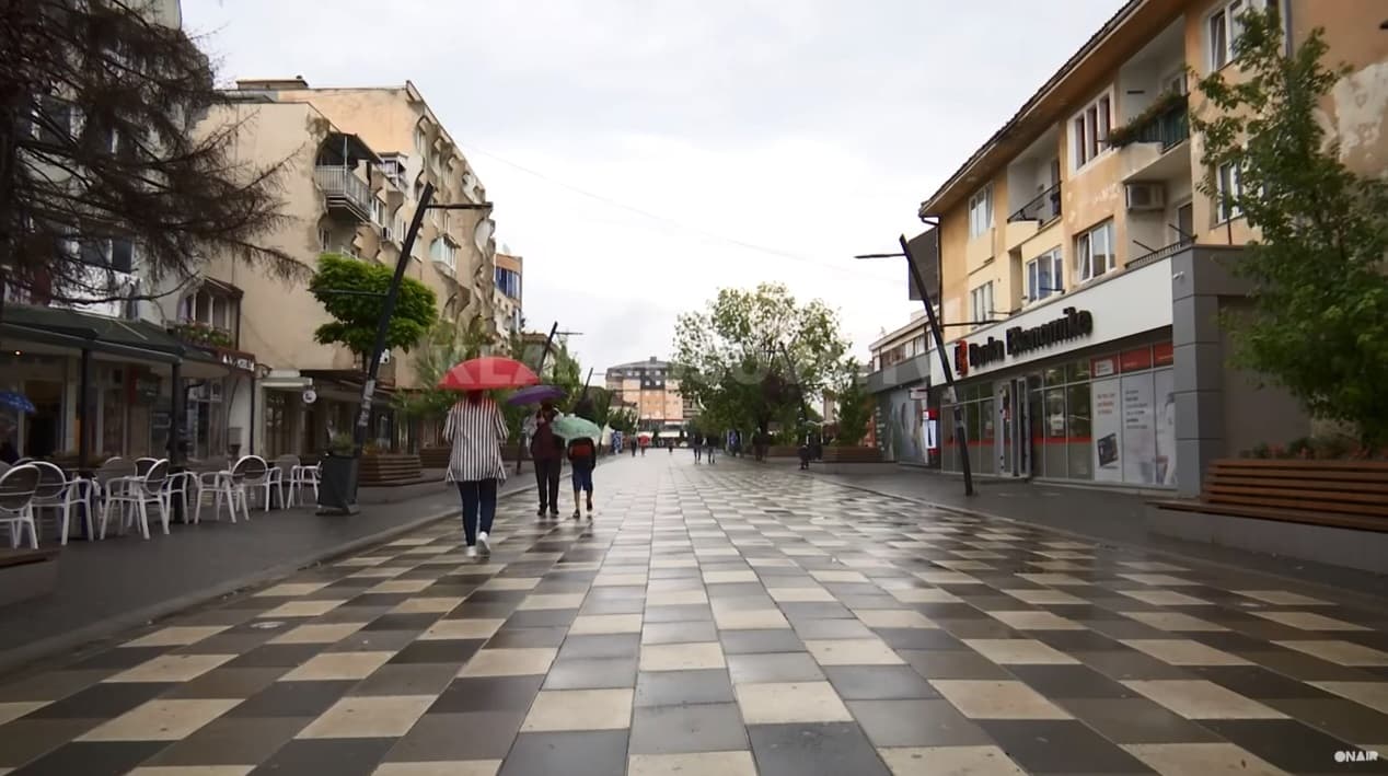 Lipjani me masa vetanake kundër pandemisë (VIDEO)