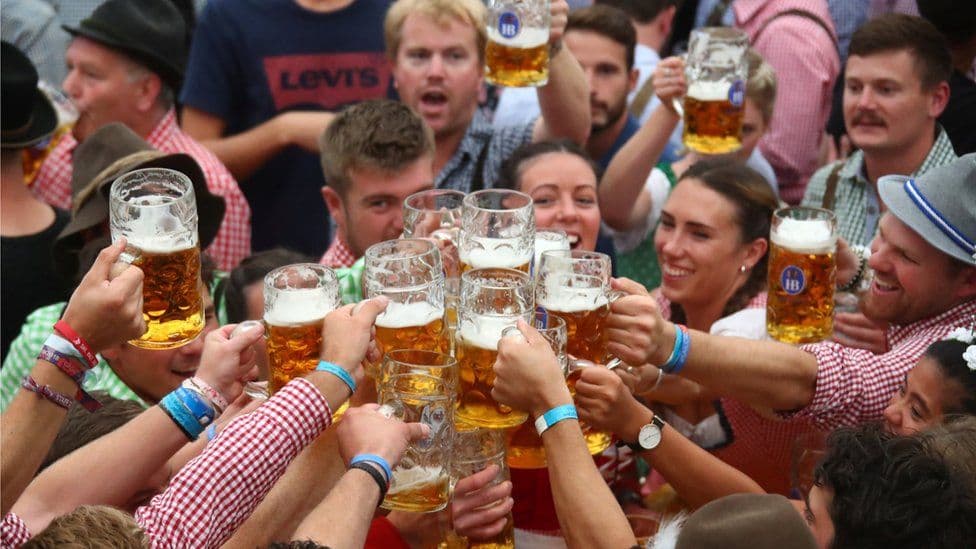 Oktoberfest anulohet për herë të parë pas 70 vjetësh në Gjermani, por jo edhe në Kinë