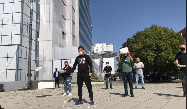 Shoqata e Gastronomëve: Nëse nuk lirohen masat, të premten do të mblidhemi rreth 5 mijë veta para Qeverisë
