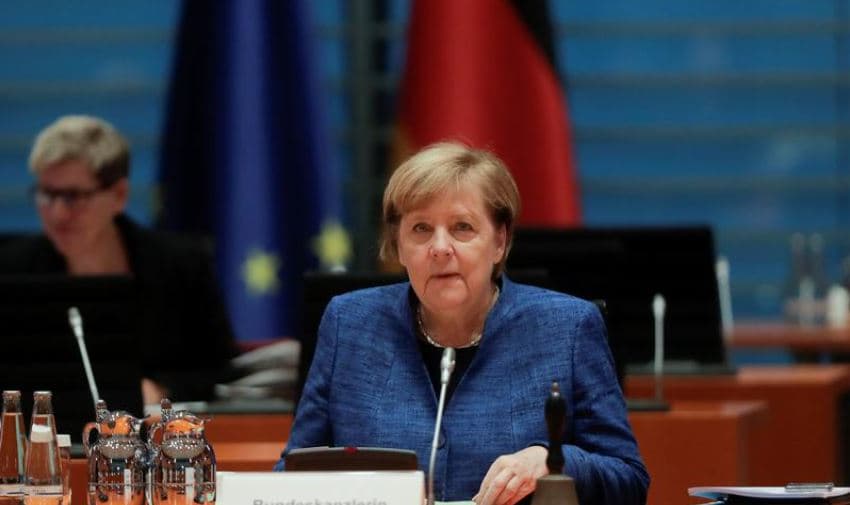 Merkel do që t`i mbyllë baret, palestrat dhe restoranet për të ndaluar përhapjen e COVID-19