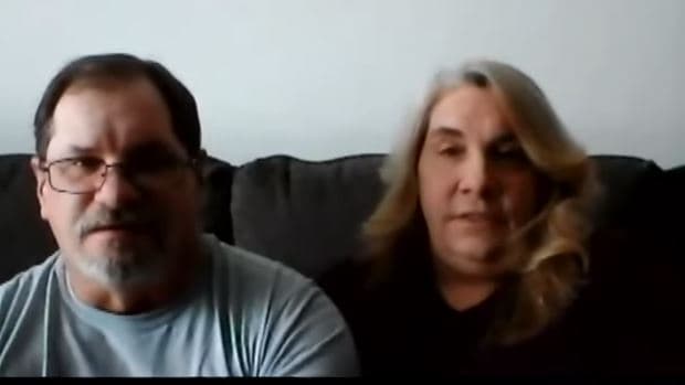 Ish shokë klase zbulojnë se janë vëlla e motër (VIDEO)