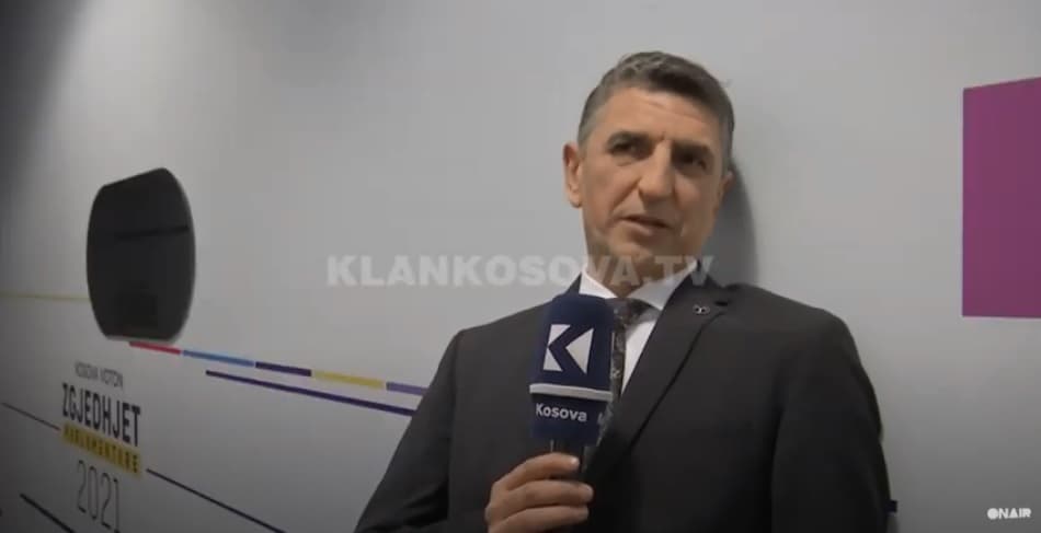 Çfarë thonë Besim Dina e Miran Ramadani për sloganet e partive? (VIDEO)