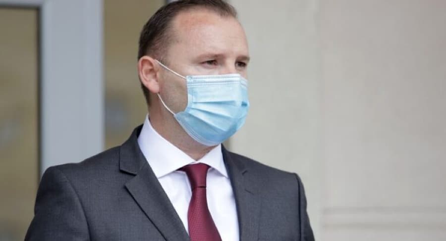 Zemaj i thotë Kurtit: Kokën si struci në Kosovë, e bishtin e mban lartë në Shqipëri