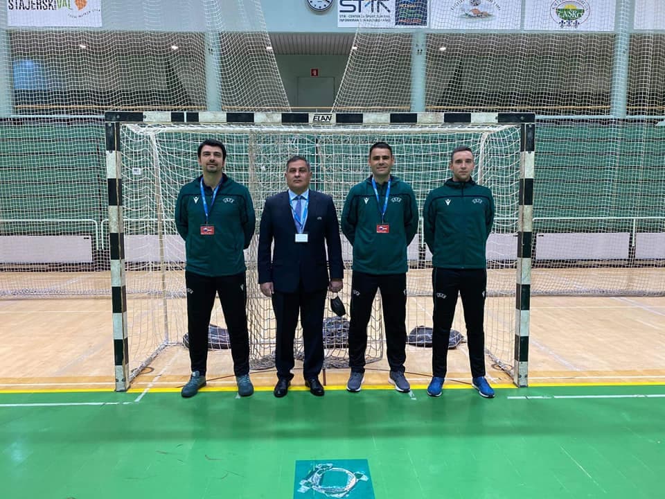 Dy gjyqtarët kosovarë ndajnë drejtësinë në kualifikimet e futsallit "Euro 2022"