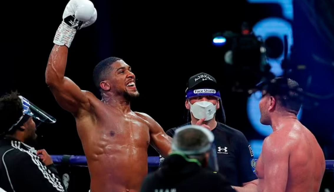 Anthony Joshua do të ndeshet me Oleksandr Usyk më 25 shtator