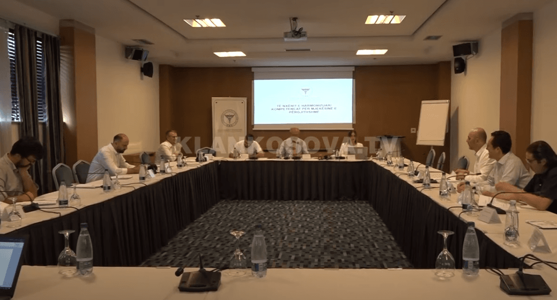 Specializimet nuk po e ndalin largimin e mjekëve nga Kosova (VIDEO)