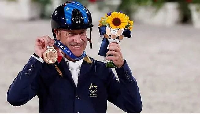 Andrew Hoy, olimpiku që vazhdon të thyejë rekorde në moshën 62 vjeçare