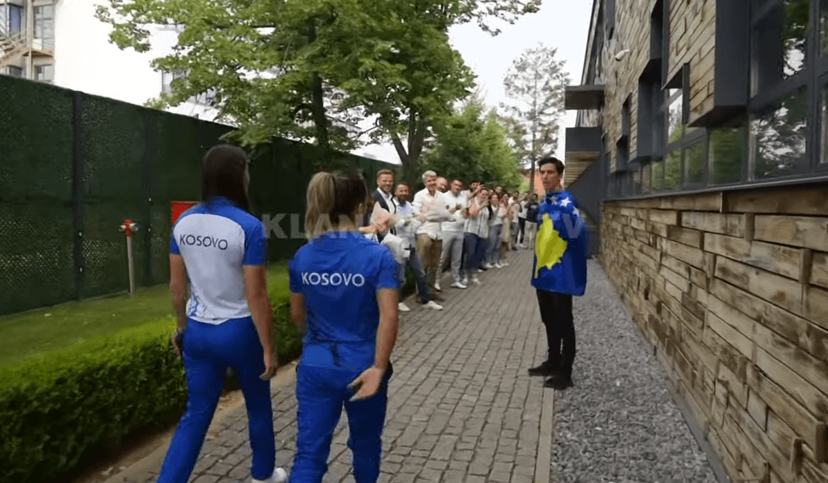 Medalistet e Arta, mysafire në Klan Kosova (VIDEO)