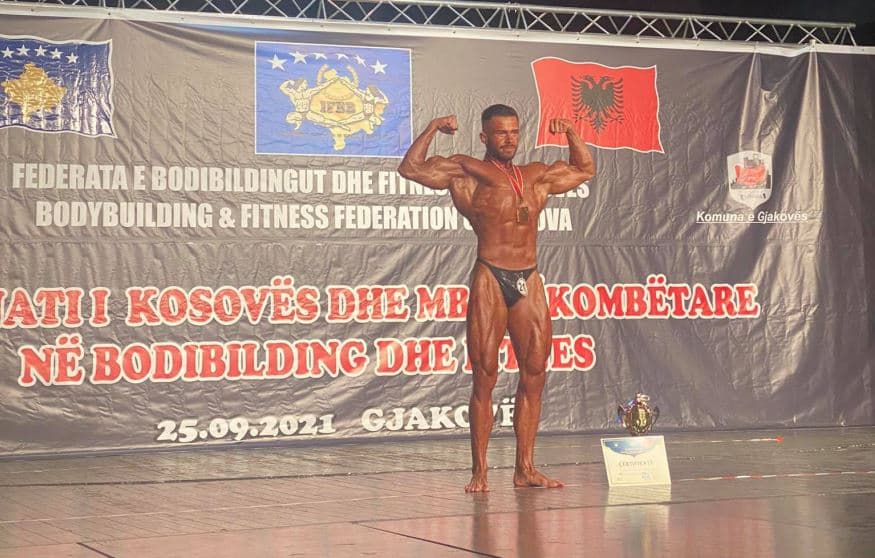 Leonard Bajrami, fitues i dy garave ne kampionatin e bodybuilding