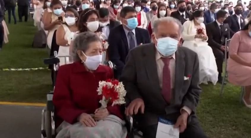 Dasmë masive në Peru, martohen përnjëherë 200 çifte (VIDEO)