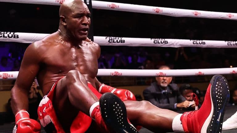 Holyfield nokautohet për tre minuta (VIDEO)