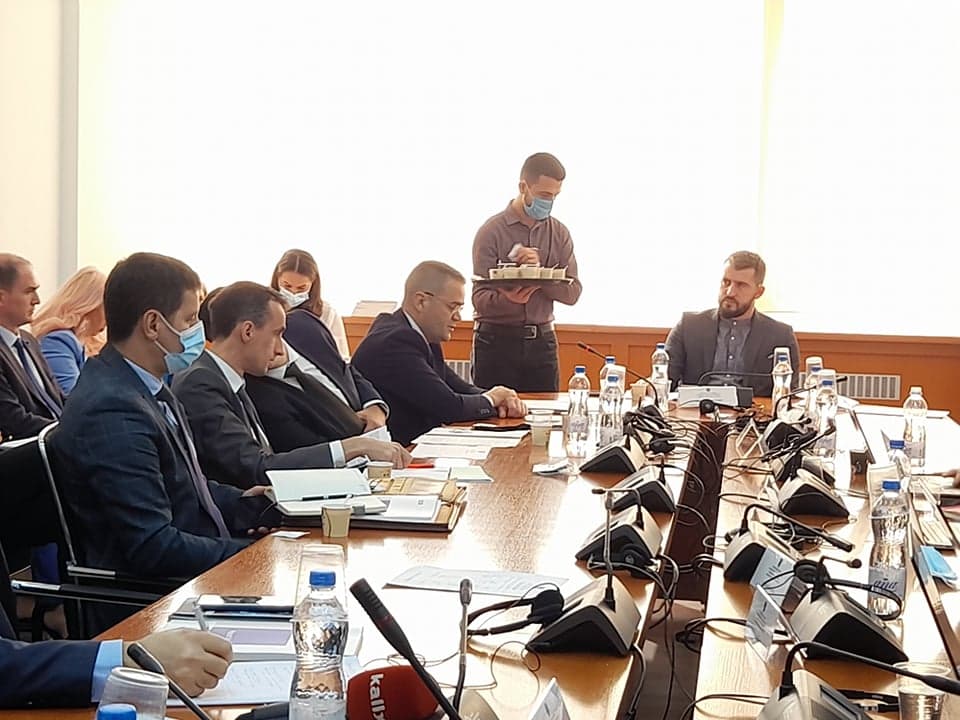 Mehmeti: Ekonomia pritet të rritet në 9.9 përqind, borxhi publik ka arritur në 1.5 miliard (VIDEO)