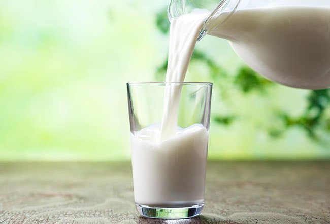Humbja e peshës: A duhet të shmangni qumështin gjatë dietës?