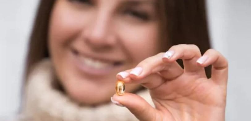 Ushqimi i pasur me omega-3 nevojitet për lëkurë dhe flokë të shëndetshëm