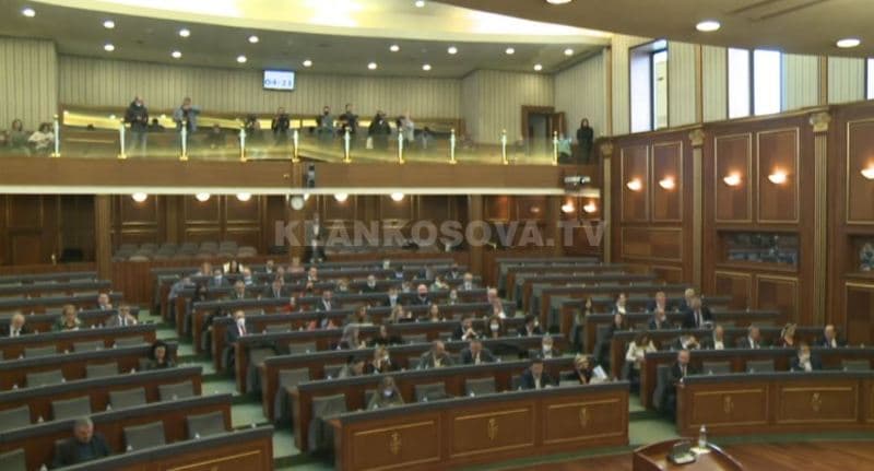  Nxehet debati për gazin, nuk kalon rezoluta (VIDEO)