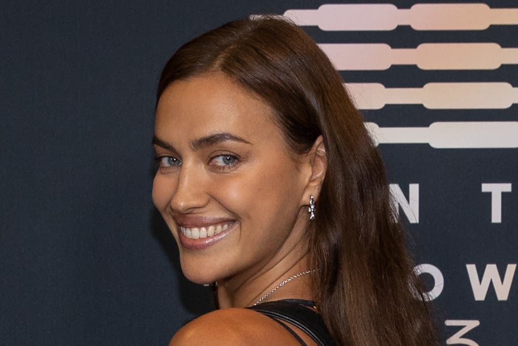Brunet apo biondet? - ja kush ndez meshkujt në shtrat