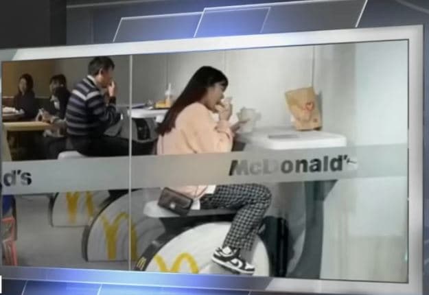 McDonalds teston ulëset e biçikletave ushtrimore në dy restorante (VIDEO)