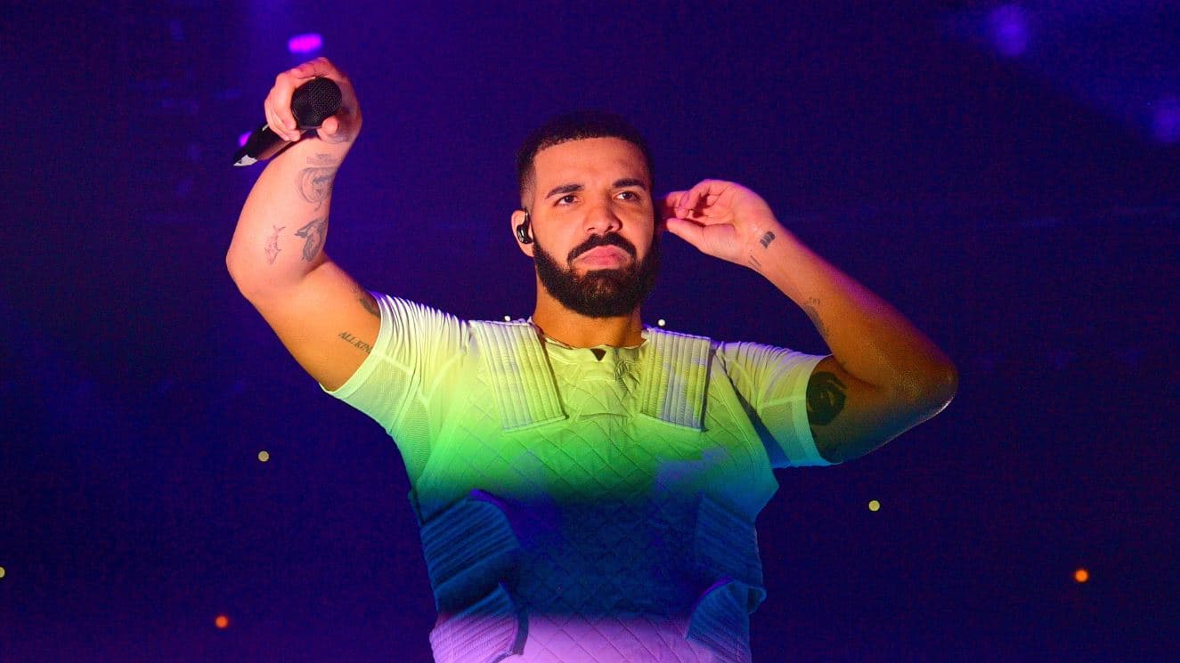 Drake akuzohet se hodhi salcë të nxehtë në prezervativ për ta “mbytur” spermën