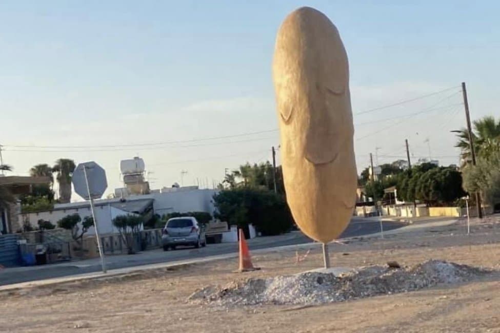 Monumenti historik i 'patates së madhe' vandalizohet në ditën e Vitit të Ri