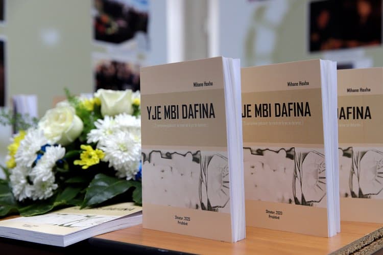 Jetët e policëve të vrarë, mblidhen në librin “Yjet mbi dafina”