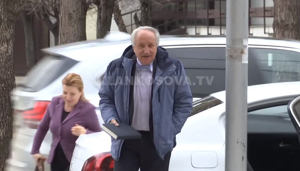 Ministri Latifi tek pas tre muaj në detyrë takon bordin e SHSKUK-së (VIDEO)