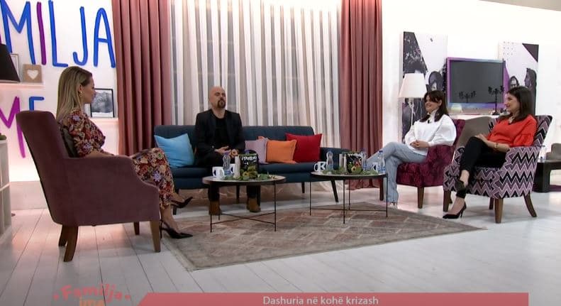 Shkrimtari Albatros Rexha: Dashuria nuk është lojë, as nuk duhet të shihet si e tillë (VIDEO)