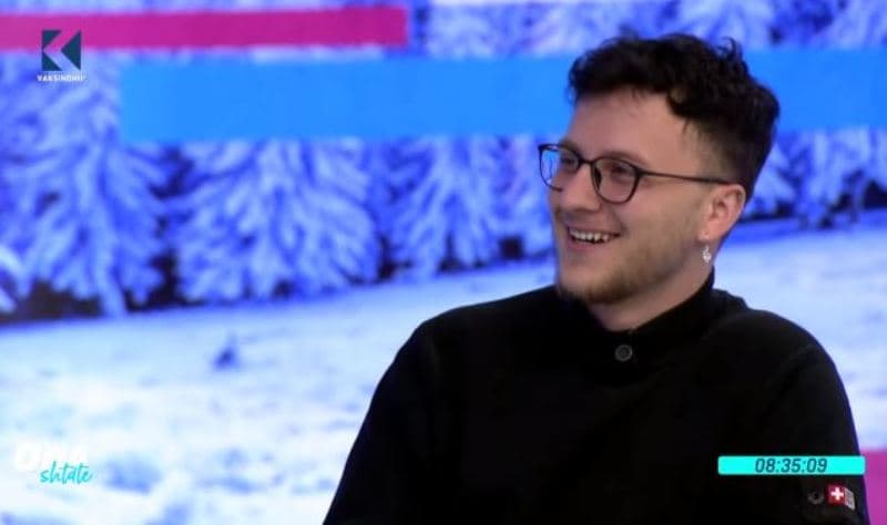 "Looking In/Looking Out", ekspozitë nga regjisorja britanike Chuck Blue Lowry në Paper Gallery, Prishtinë (VIDEO)